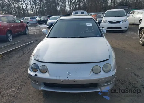 2000 Acura Integra Ls z USA, uszkodzony, nr VIN JH4DB7555YS002348